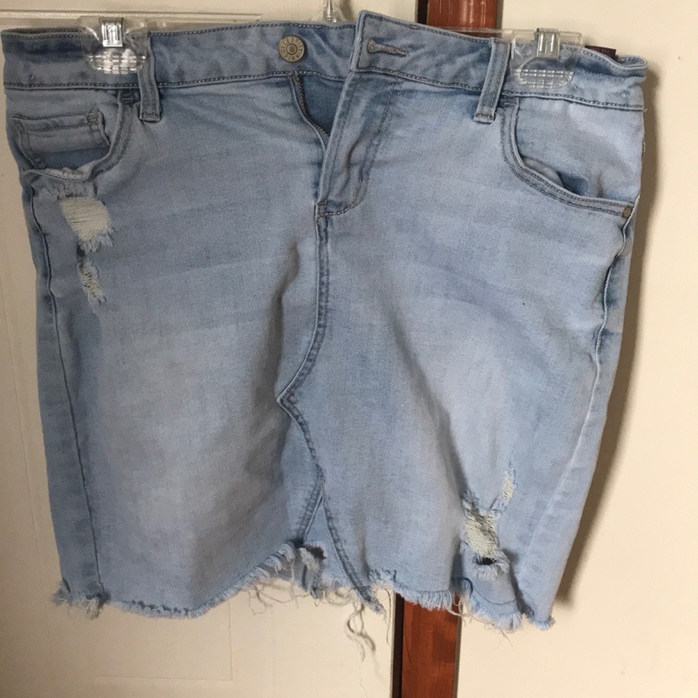 Celebrity Pink skirt